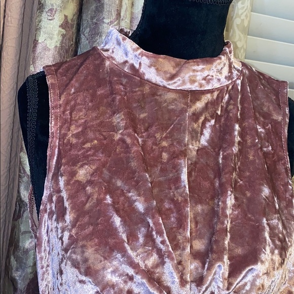 Velvet Top - Picture 5 of 7